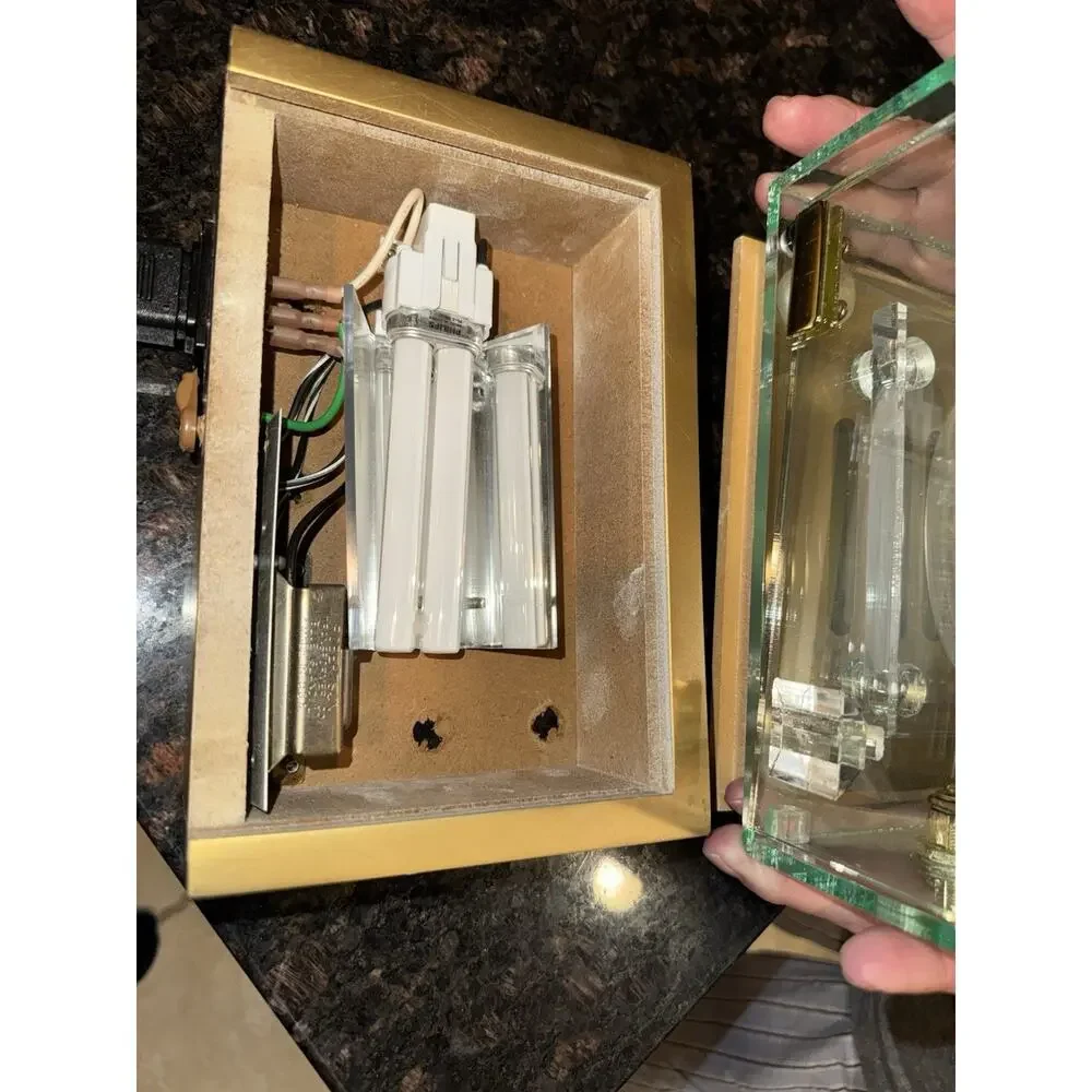LOUIS XIII De Remy Martin Illuminated Display Case. Used. Replacement Key - Picture 13 of 14